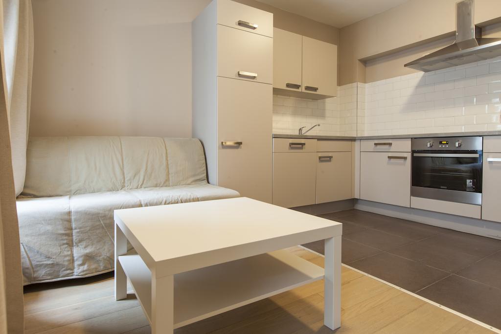 Madou City Center Apartment Брюксел Стая снимка