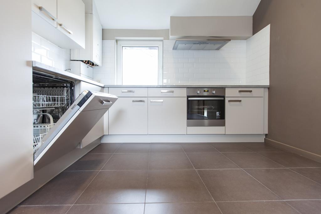 Madou City Center Apartment Брюксел Стая снимка